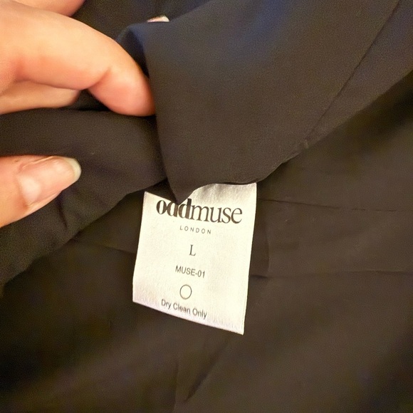 Odd Muse Ultimate Muse Blazer with Additional Belts - Picture 9 of 9